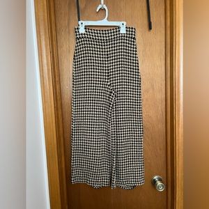 Black and Tan Zara slacks, size S